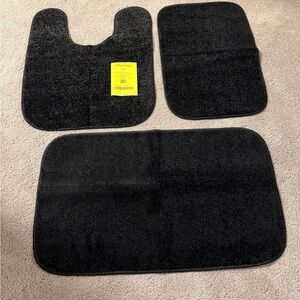 Black Bath Mat Set